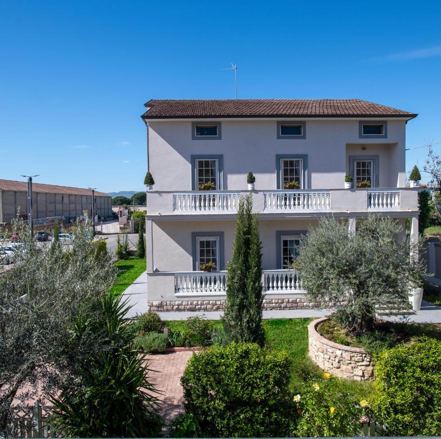 Villa Luce Assisi Rooms & Suites エクステリア 写真